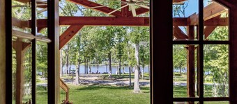 Stargazer Waterfront Luxe Retreat ✨Sand Beach 🎣Awesome Fishing🔥Campfires🛶Kayaks