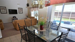 Standard House | Dining room - Casa con Piscina cerca a Disney (Kissimmee)