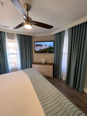 2 soverom, safe på rommet, skrivebord og strykejern/-brett