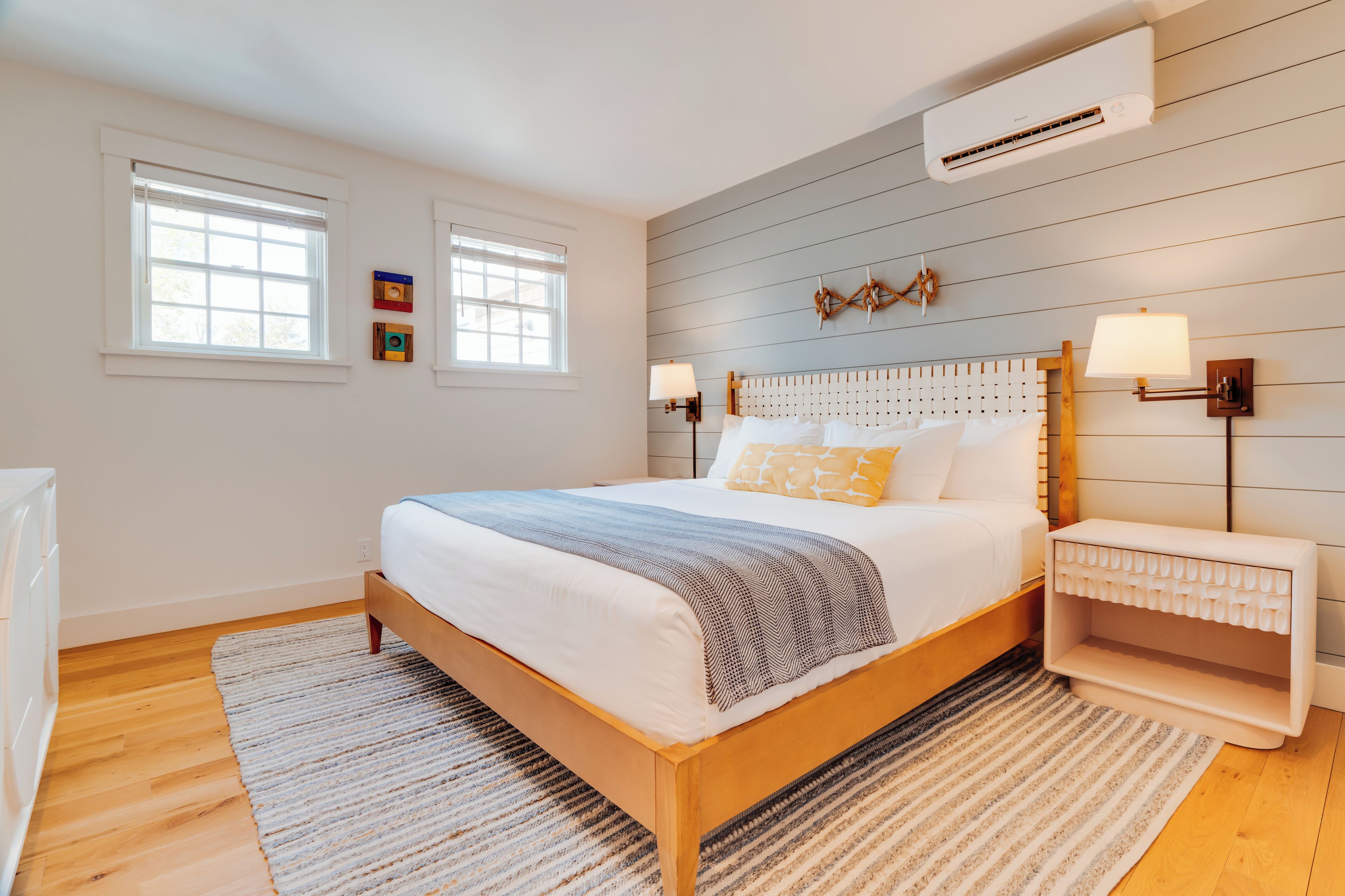 luxury room | premium bedding, free wifi, bed sheets