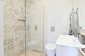 Hair dryer, towels