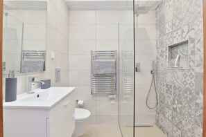 Hair dryer, towels