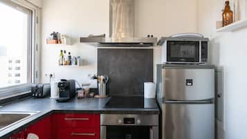 Réfrigérateur, micro-ondes, four, lave-vaisselle