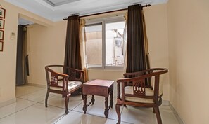 Lobby - Treebo Anchor Inn (Kochi)