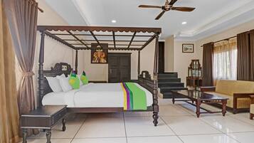 Premium Double Room | Desk, iron/ironing board