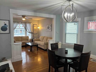Beautiful furnished 2 bdr great location Elmwood