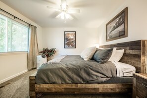 3 soverom, strykejern/-brett, wi-fi (inkludert) og sengetøy