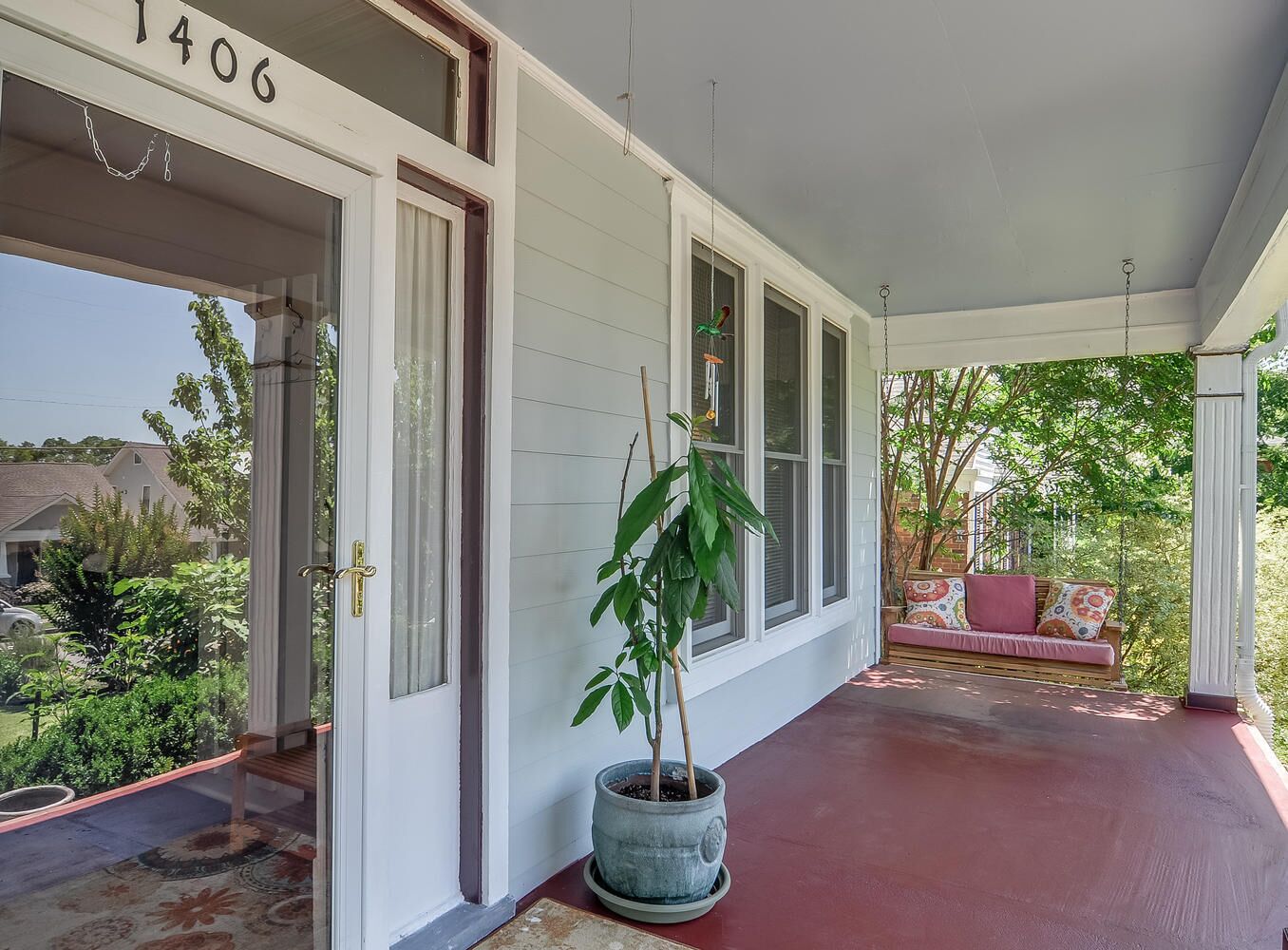 The Hummingbird Retreat - Walkable to Shops & Restaurants