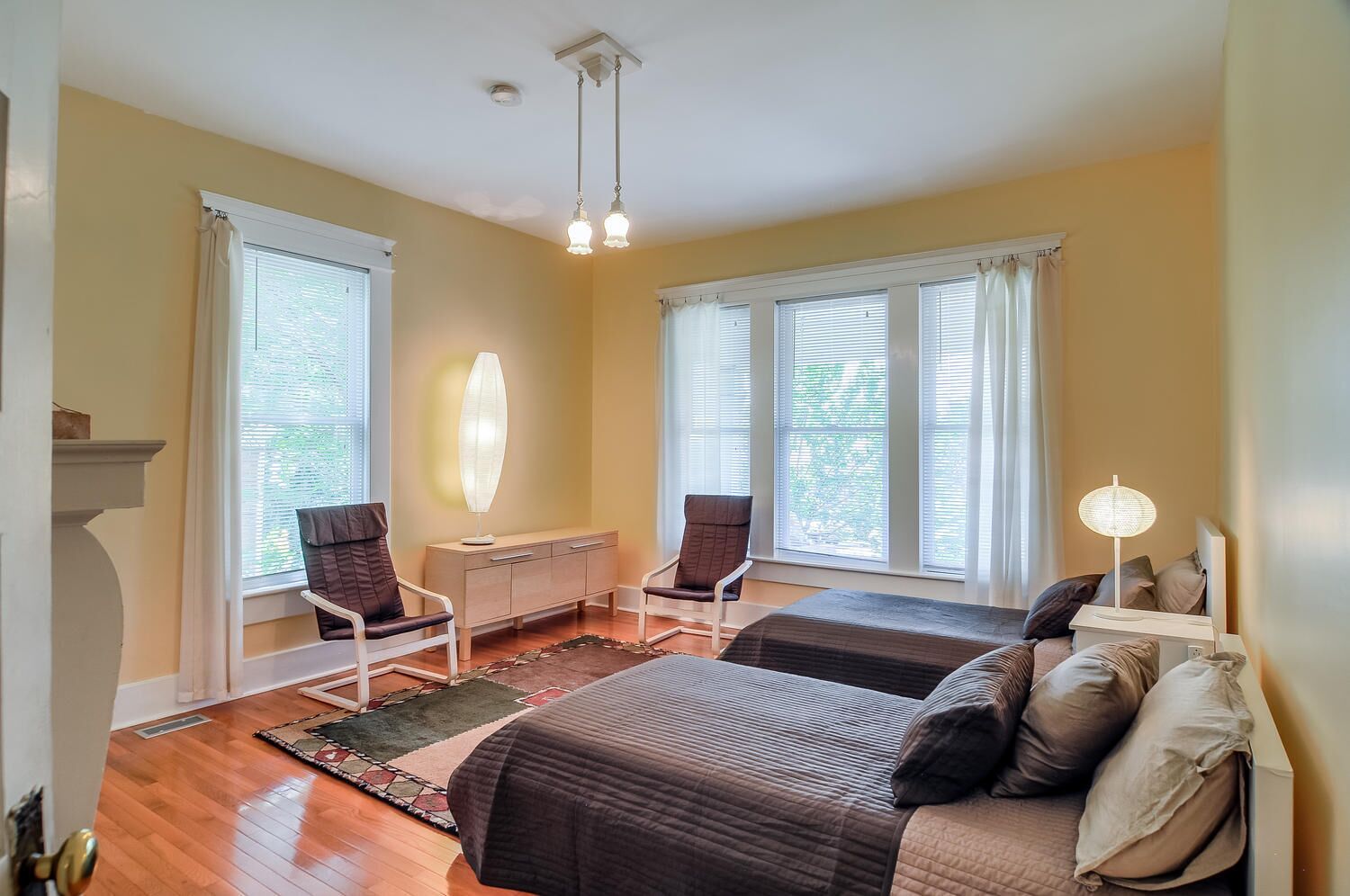 The Hummingbird Retreat - Walkable to Shops & Restaurants