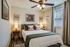 3 bedrooms, iron/ironing board, free WiFi, bed sheets