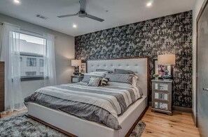 5 bedrooms, iron/ironing board, free WiFi, bed sheets