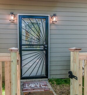 تفاصيل الفندق من الخارج