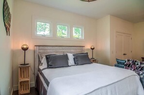 1 غرفة نوم ومكواة/لوح كي وواي فاي مجانًا وملاءات أسرّة