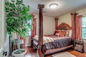 3 bedrooms, iron/ironing board, free WiFi, bed sheets - The Musician's Cottage (Nashville)
