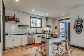 Fridge, microwave, oven, stovetop - The Sage Estate - Only 6 Minutes from Downtown (Nashville)