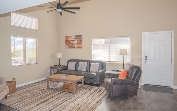 Televisión y reproductor de DVD 