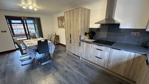 Cottage | Private kitchen | Fridge, microwave, dishwasher, electric kettle - Eric House (Filey)