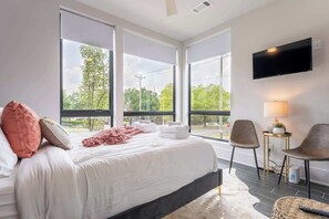 1 habitación, tabla de planchar con plancha, wifi gratis y ropa de cama 