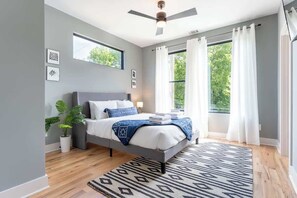 4 soverom, strykejern/-brett, wi-fi (inkludert) og sengetøy