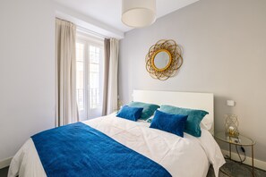 3 bedrooms, in-room safe, desk, iron/ironing board
