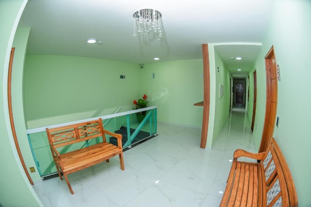 Télévision LED de 42 pouces avec chaînes numériques, télévision