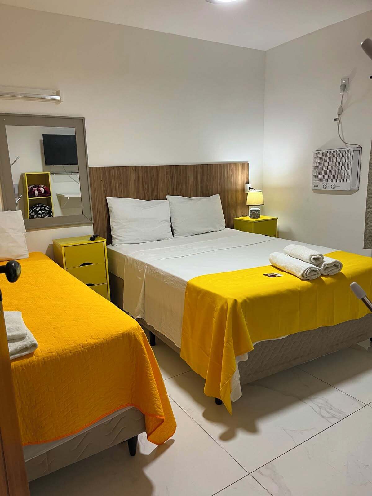 Minibar, individuell inredning, mörkläggningsgardiner och gratis wi-fi