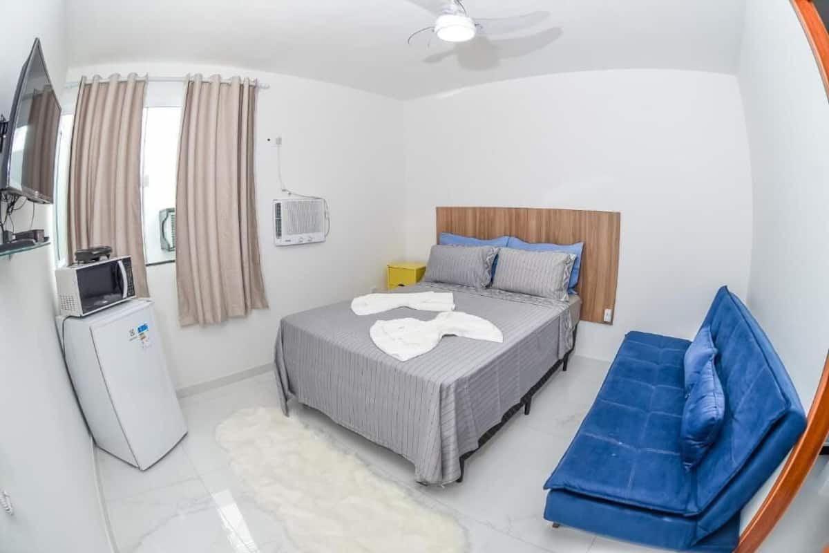 Economy Room | Minibar, individually decorated, blackout drapes, free WiFi