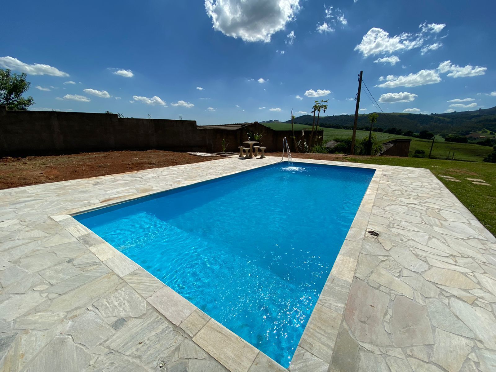 Chalé com vista para as montanhas e deslumbrante por do sol! 