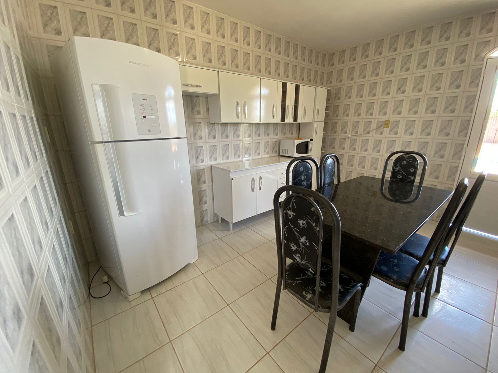 Chalé com vista para as montanhas e deslumbrante por do sol! 