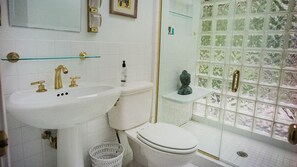 Ensemble baignoire-douche