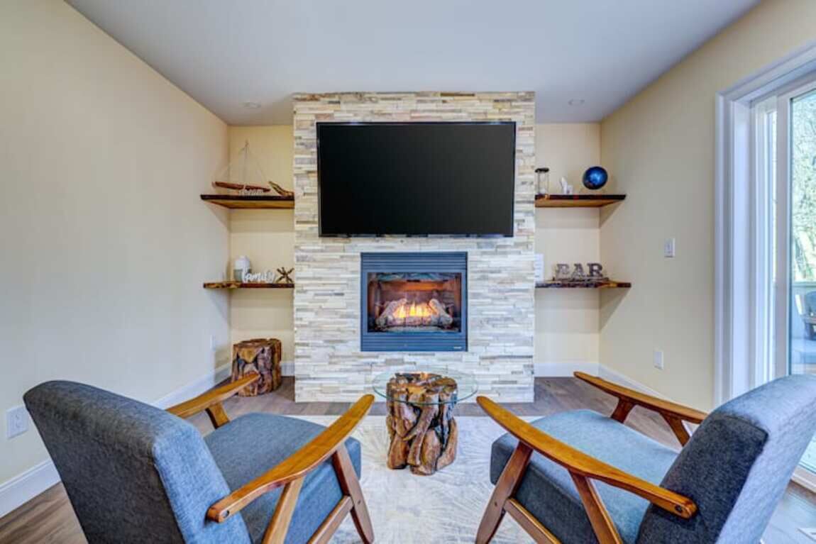 NEW*5BR*HOT TUB*THEATER*FIRE PIT*GAME ROOM*FIRE PLACE*POKER*JACUZZI