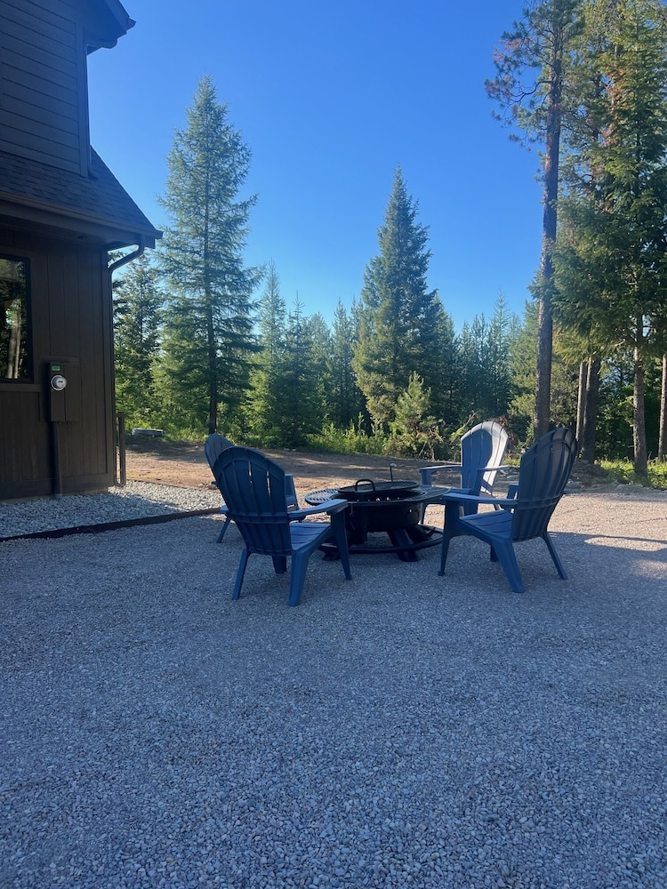 Glacier Homestead by null