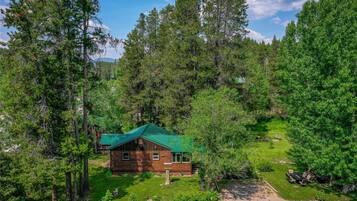 ์บ๋น, ์ฐ ์ ๋ง | ํ
๋ผ์ค/ํํฐ์ค