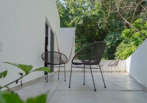 Apartment | Terrace/patio - PRANA Dptos con alberca a 1 min de playa (Manzanillo)
