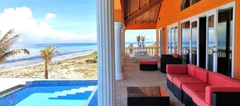 Casa Naranja - Upscale Living with a Private Pool