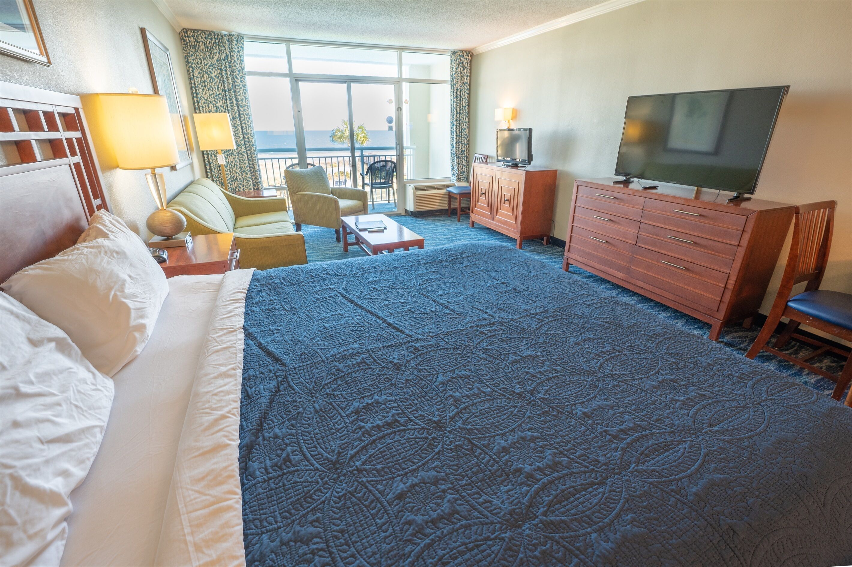 King,Indoor Water Park,Direct Oceanfront,Low Floor