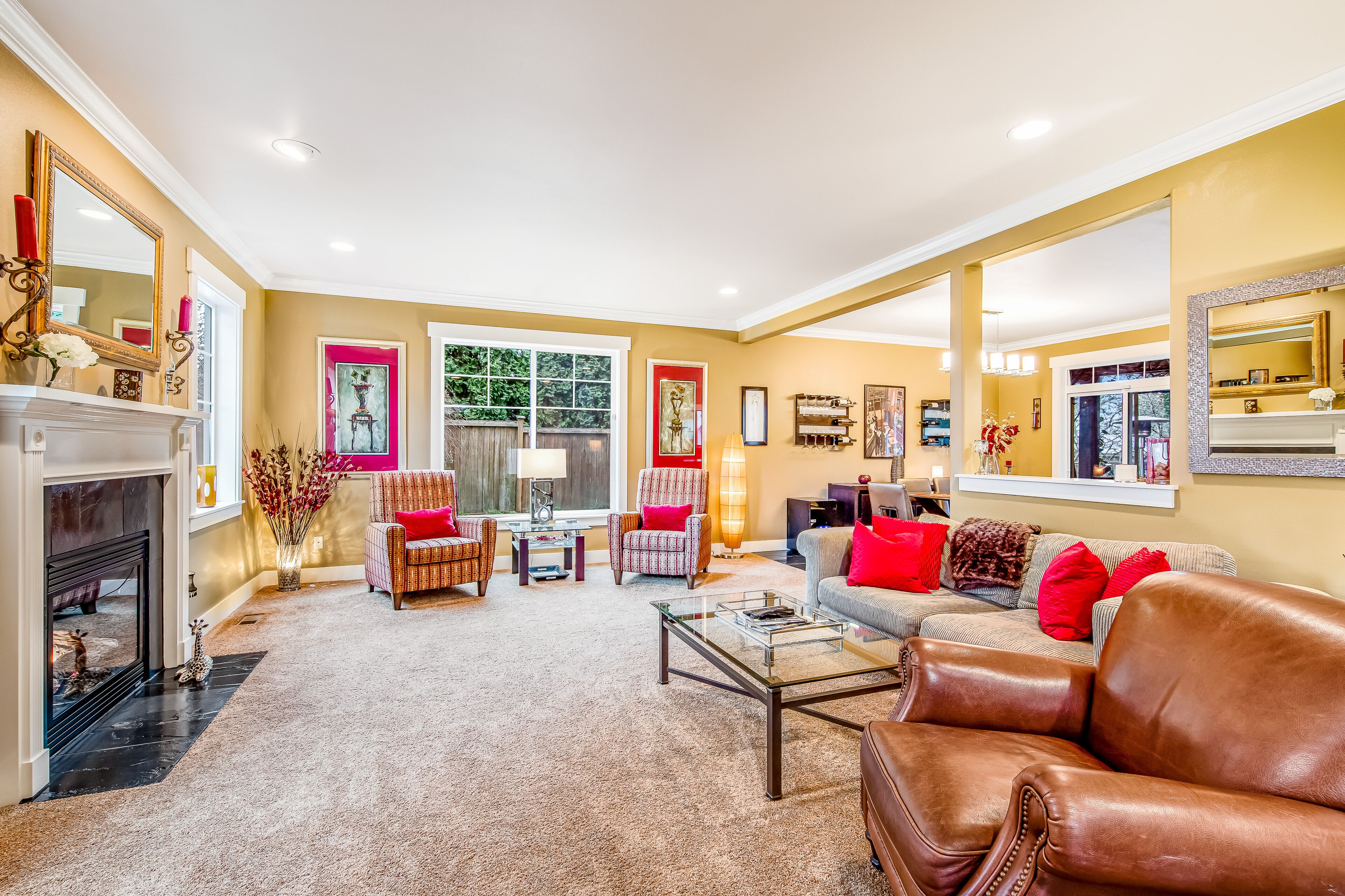 Dog-friendly home with private hot tub, patio, outdoor fireplace, and fast WiFi