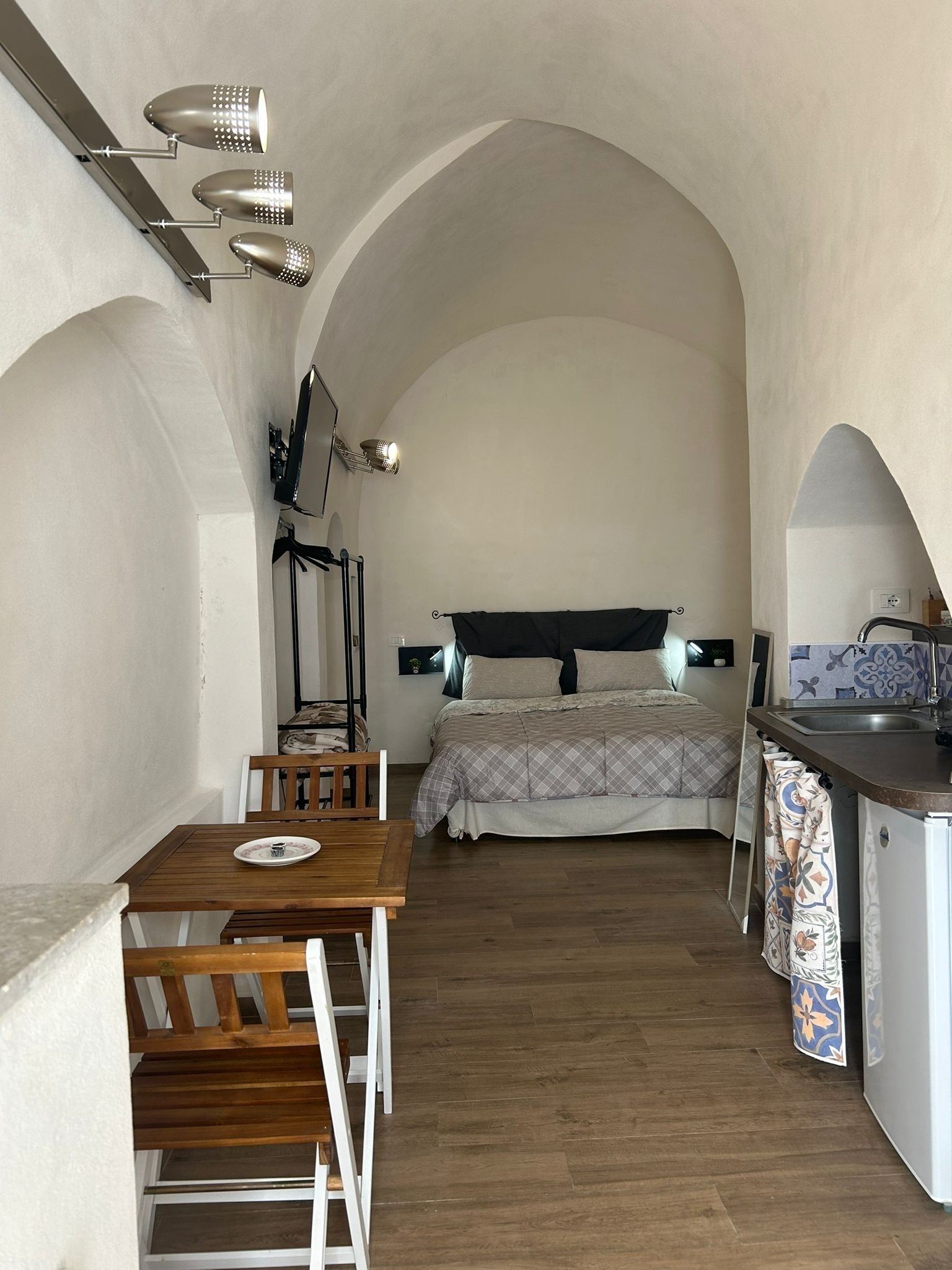 1 Schlafzimmer, Reisekinderbett, kostenloses WLAN, Bettwäsche