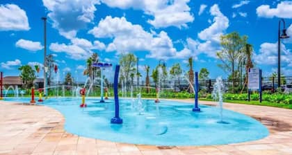 Exquisite First-Floor Condo, 7 Min. to Disney
