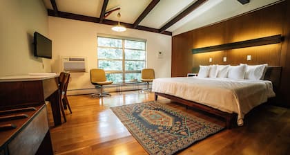 Grayhaven Motel