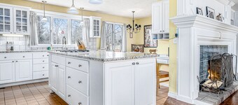 Home with central AC, WiFi, fireplace, gas grill, washer/dryer