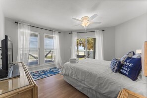 4 bedrooms, WiFi, bed sheets