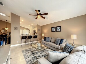 Smart TV - Gorgeous private pool home 15 min from Disney!!! (Davenport)