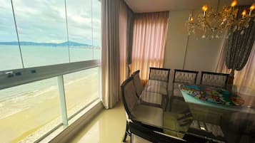Luxury Apartment | Beach/ocean view