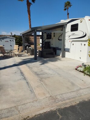 Exterior - 1 bed/1 bath stunner is Indio Springs Community (Indio)