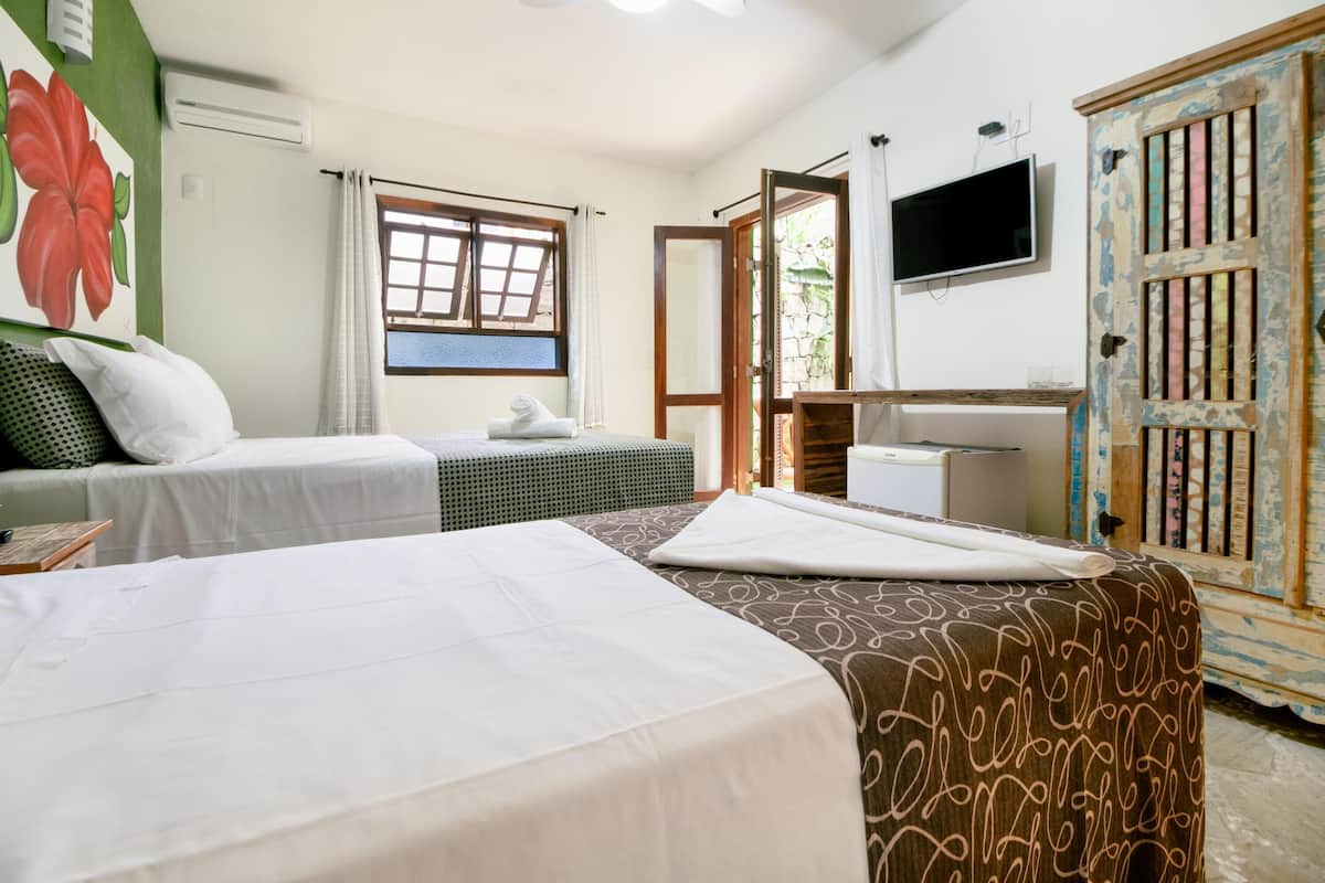มินิบาร์, โต๊ะทำงาน, ห้องเก็บเสียง, Wi-Fi ฟรี
