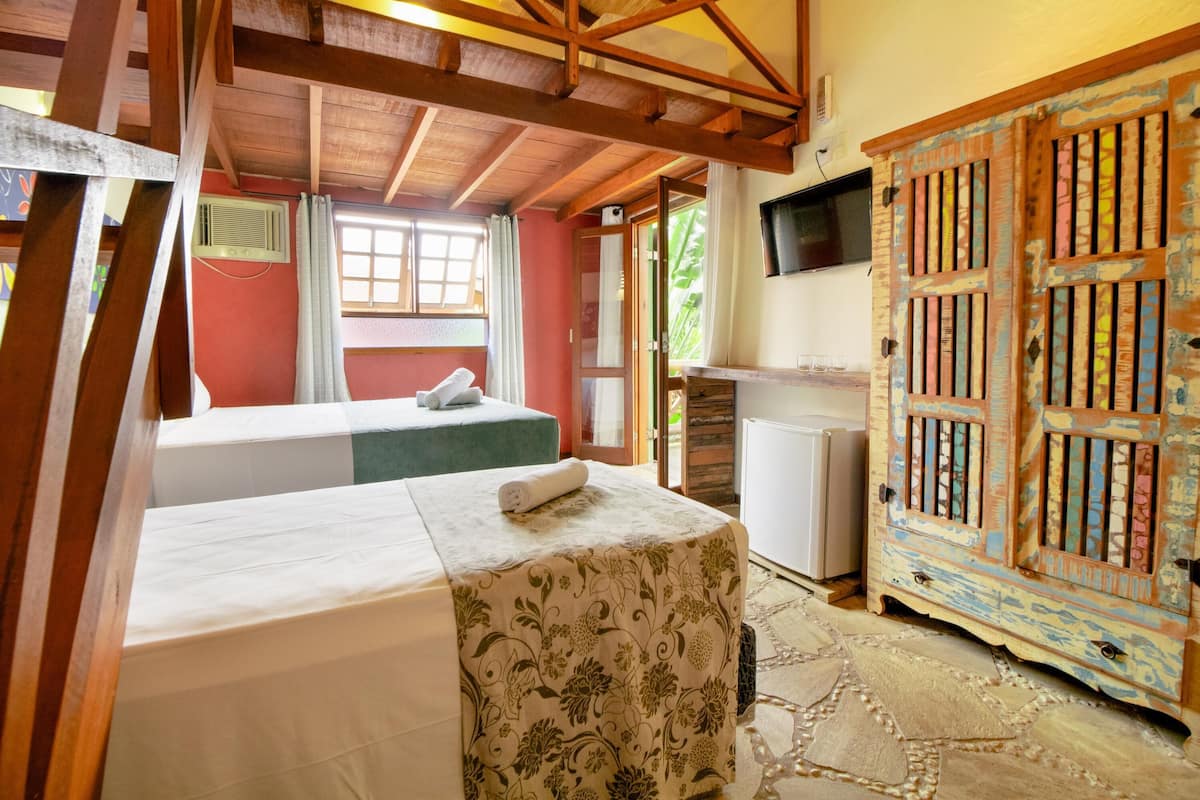 Minibar, desk, soundproofing, free WiFi