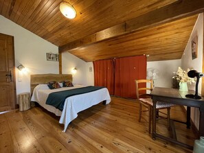 2 bedrooms, internet