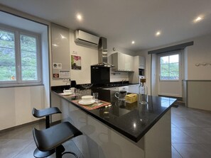 Fridge, microwave, dishwasher