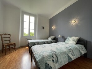 2 chambres, accès à Internet